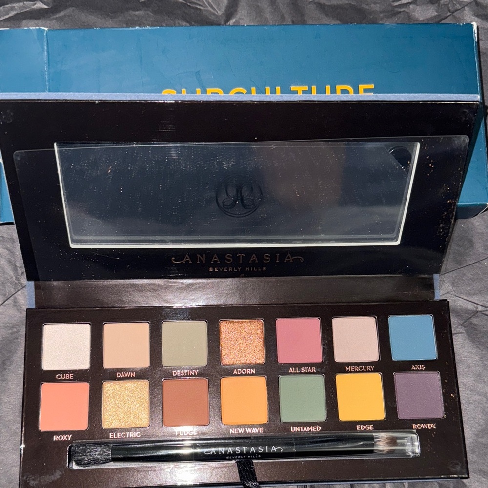 Anastasia Beverly Hills Eyeshadow Palette - subculture